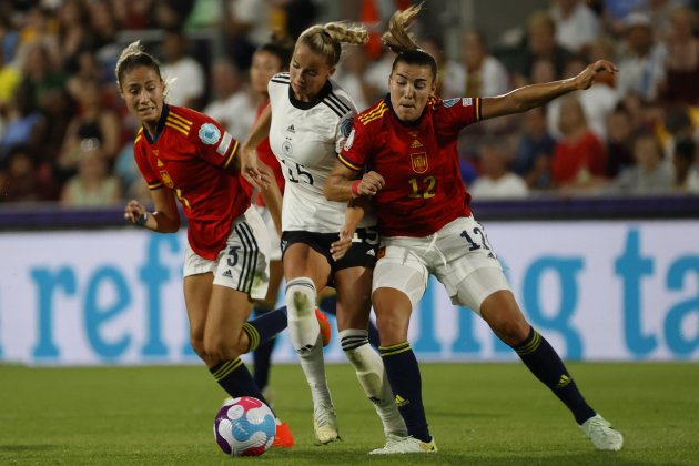 Gwinn Patri Guijarro Laia Aleixandri seleccion esapanola Eurocopa femenina / Foto: EFE Gwinn Patri Guijarro Laia Aleixandri seleccion esapanola Eurocopa femenina / Foto: EFE