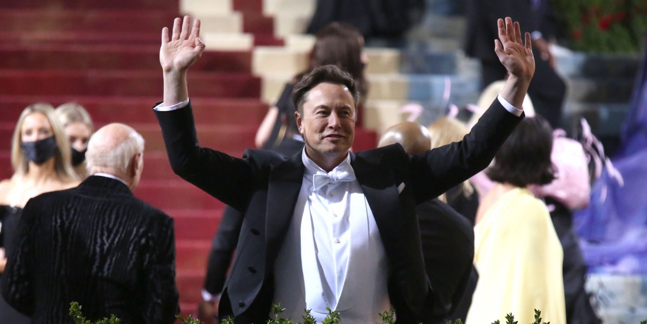 Elon Musk vende acciones de Tesla por 6.500 millones de dólares