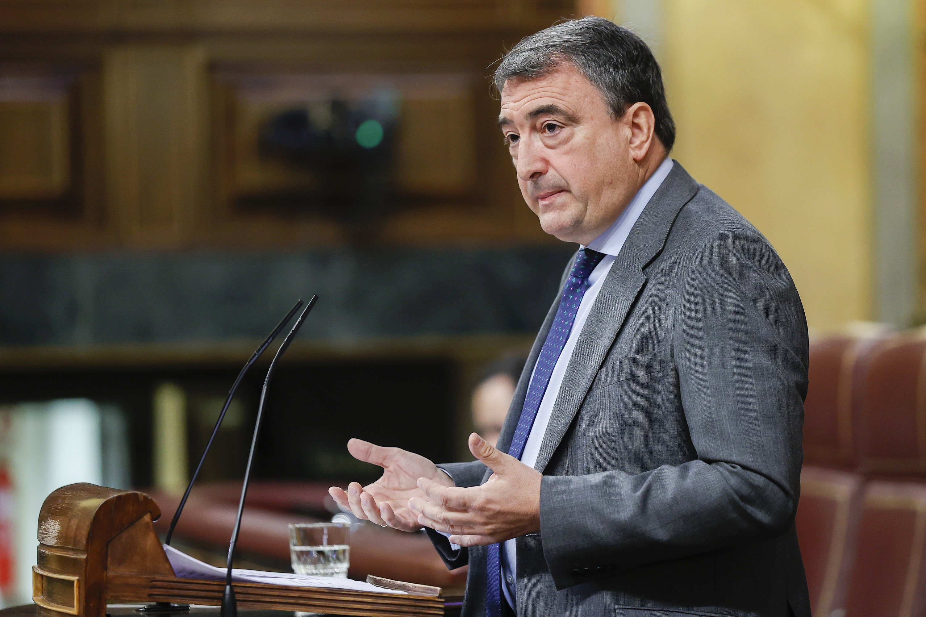 PNB i Bildu urgeixen Sánchez a resoldre la qüestió catalana i basca aquesta legislatura