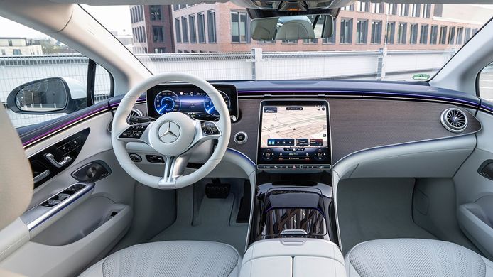 Mercedes abaixa el preu, però també n'ofereix menys
