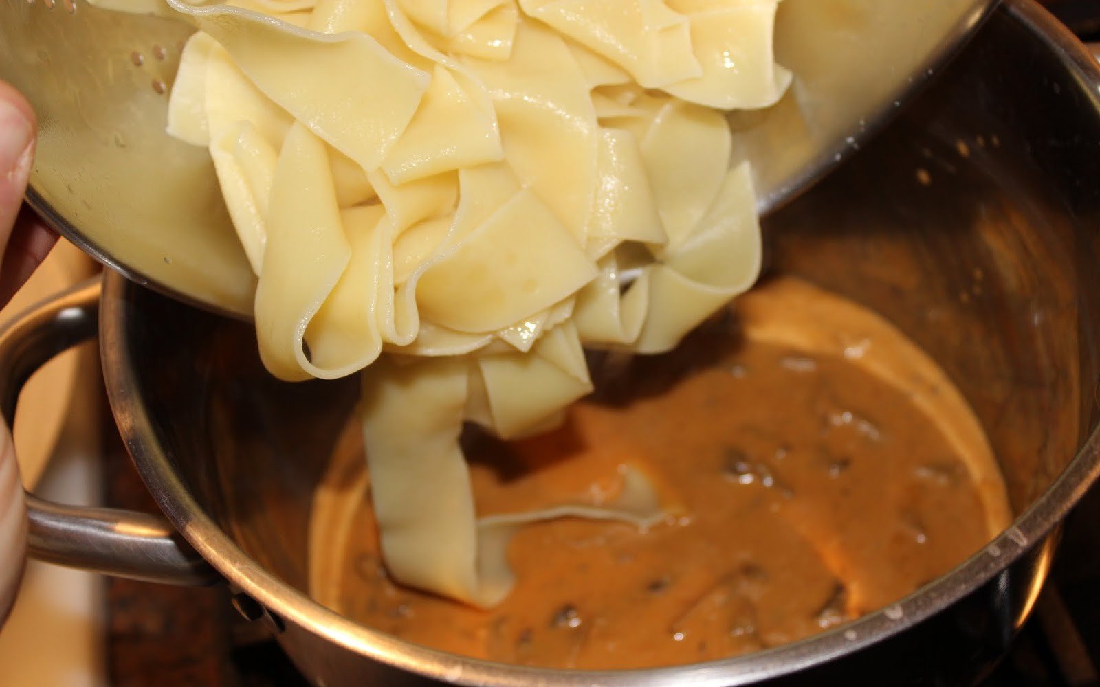 pappardelle romesco camagrocs gambes pas41