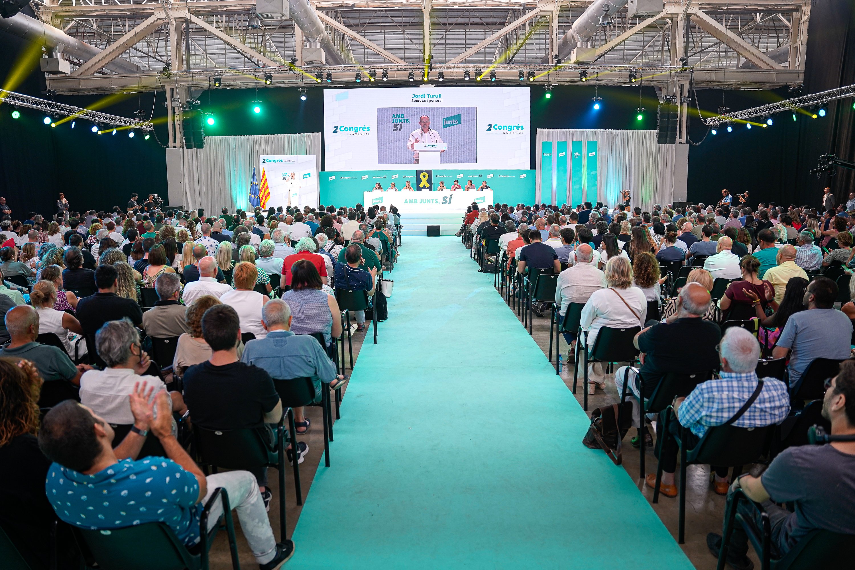 Junts calibra al consell nacional l’impacte intern per la sortida del Govern