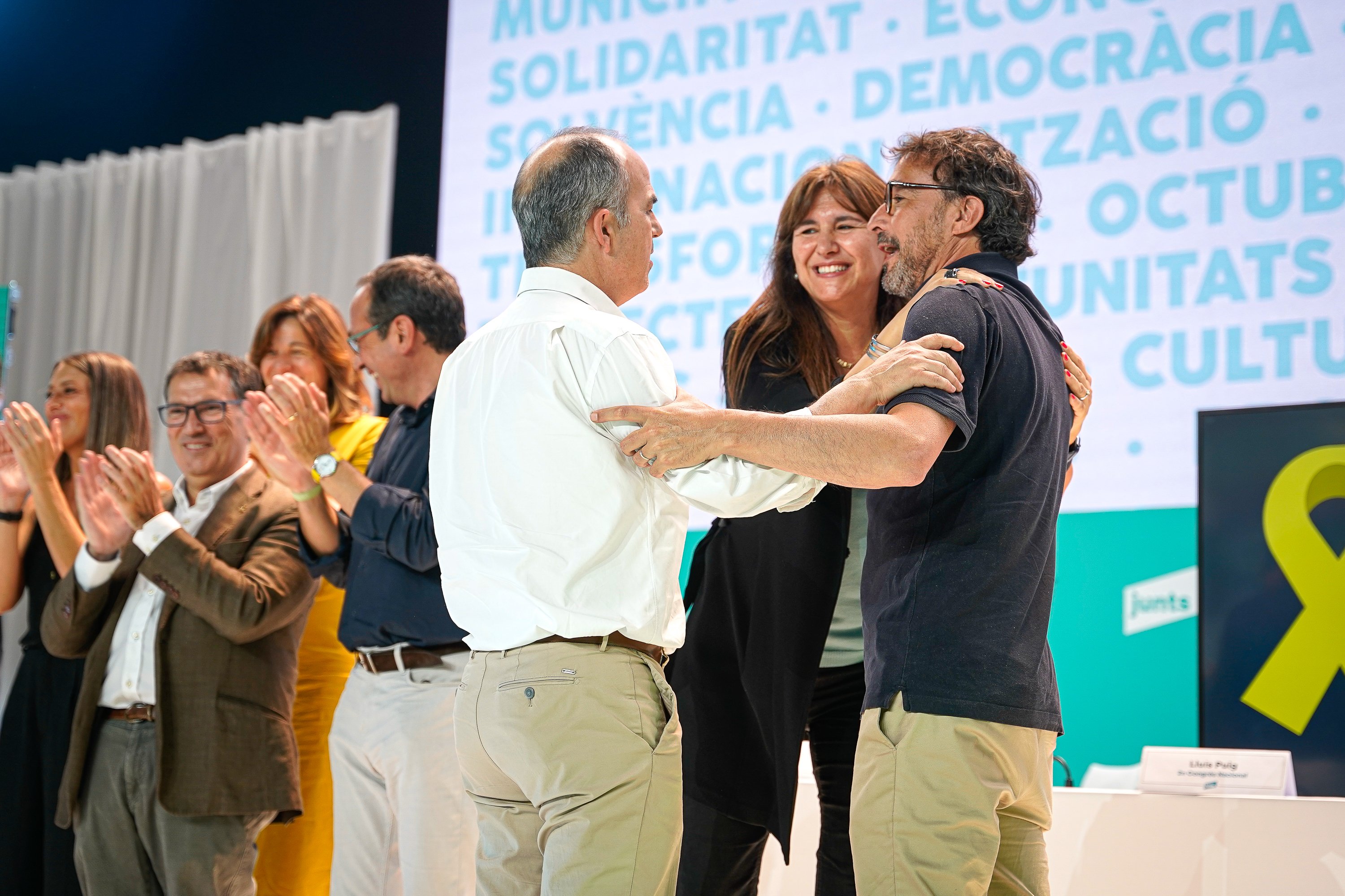 En marcha la consulta en Junts: los militantes ya pueden votar la continuidad de su partido en el Govern