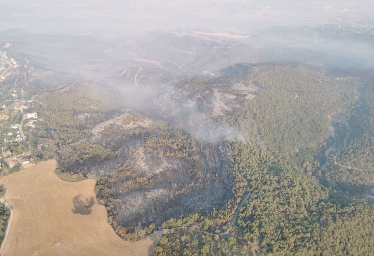 24 horas del incendio en El Pont de Vilomara, en imágenes | VÍDEO