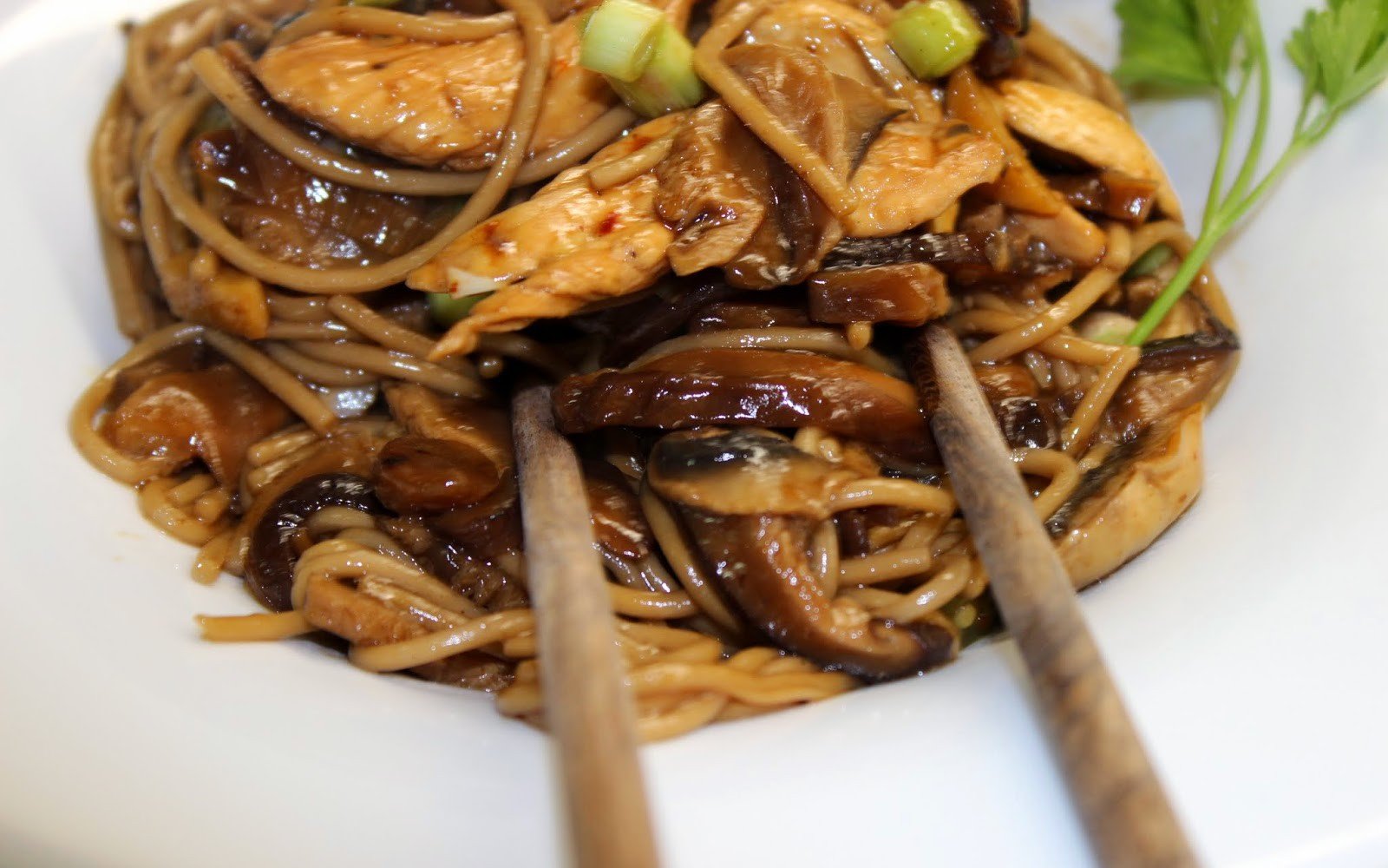 wok fideus soba pollastre shiitake pas46