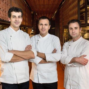 Disfrutar, dels xefs Mateu Casañas, Oriol Castro i Eduard Xatruch, escala de cinquè a tercer millor restaurant del món ACN