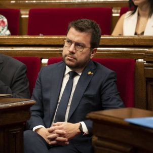 Pere Aragones i Jordi Puigneró al ple del Parlament Joan Mateu Parra
