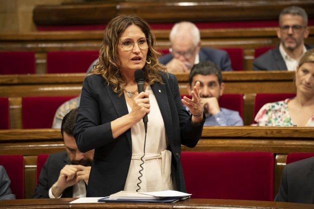 Laura vilagra al ple del Parlament Joan Mateu Parra
