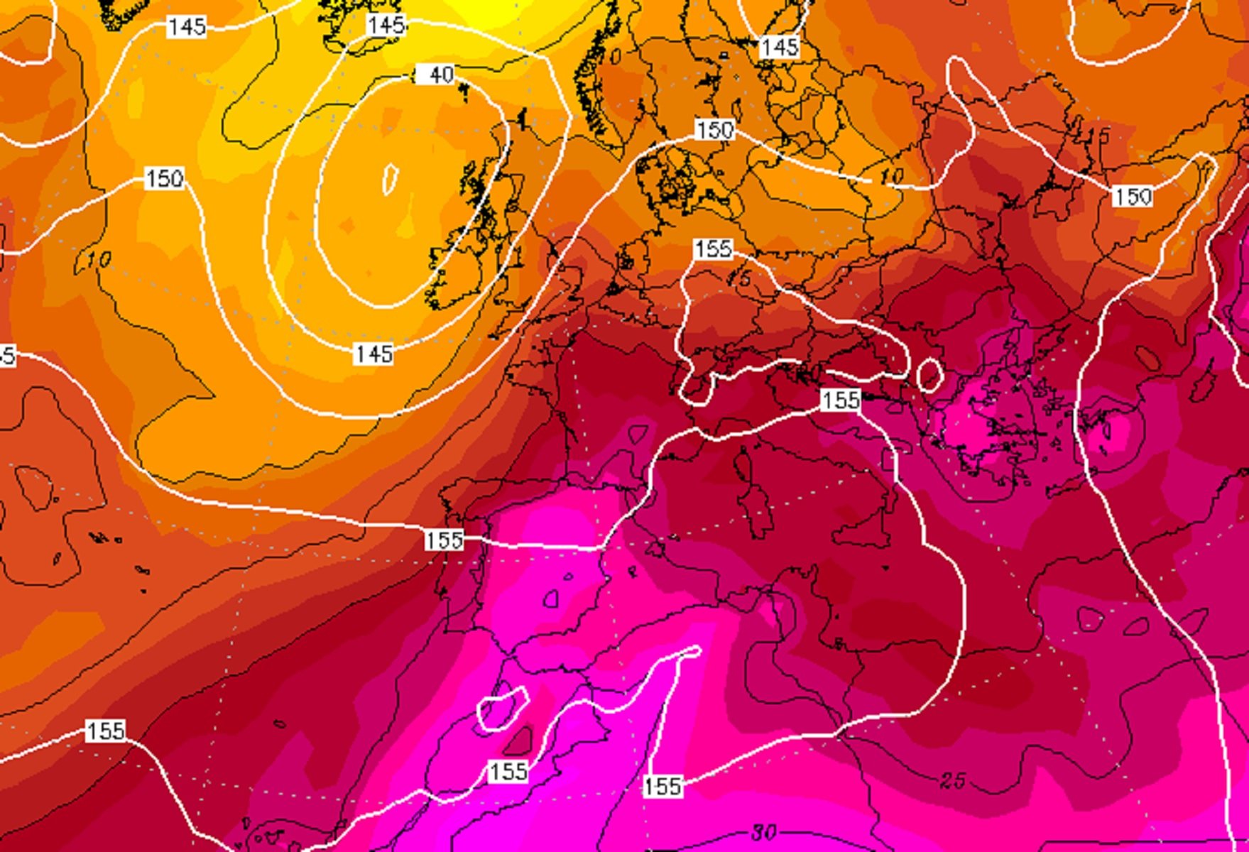 Impossible dir adeu a l'onada de calor a Catalunya: així ho alerten els mapes per al cap de setmana