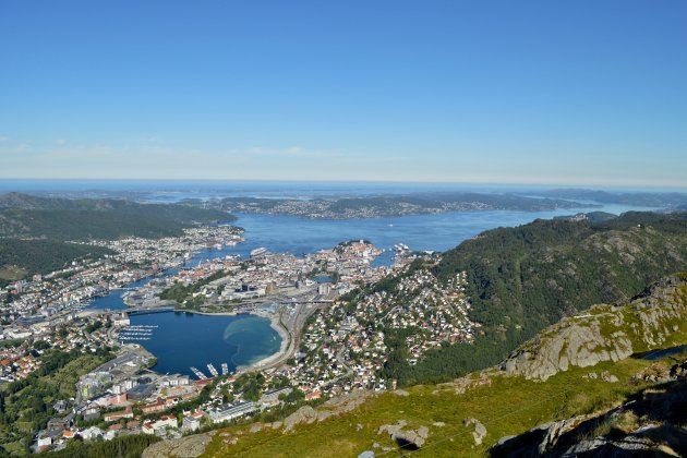Vista de Bergen desde una de sus Siete Montañas / Unsplash
