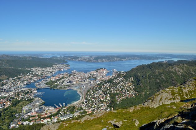 Vista de Bergen desde una de sus Siete Montañas / Unsplash Vista de Bergen desde una de sus Siete Montañas / Unsplash