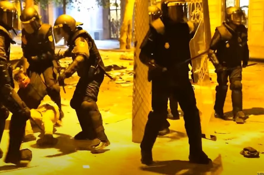 Las penas más altas por las protestas de Urquinaona: dos jóvenes se enfrentan a 14 y 7 años de prisión