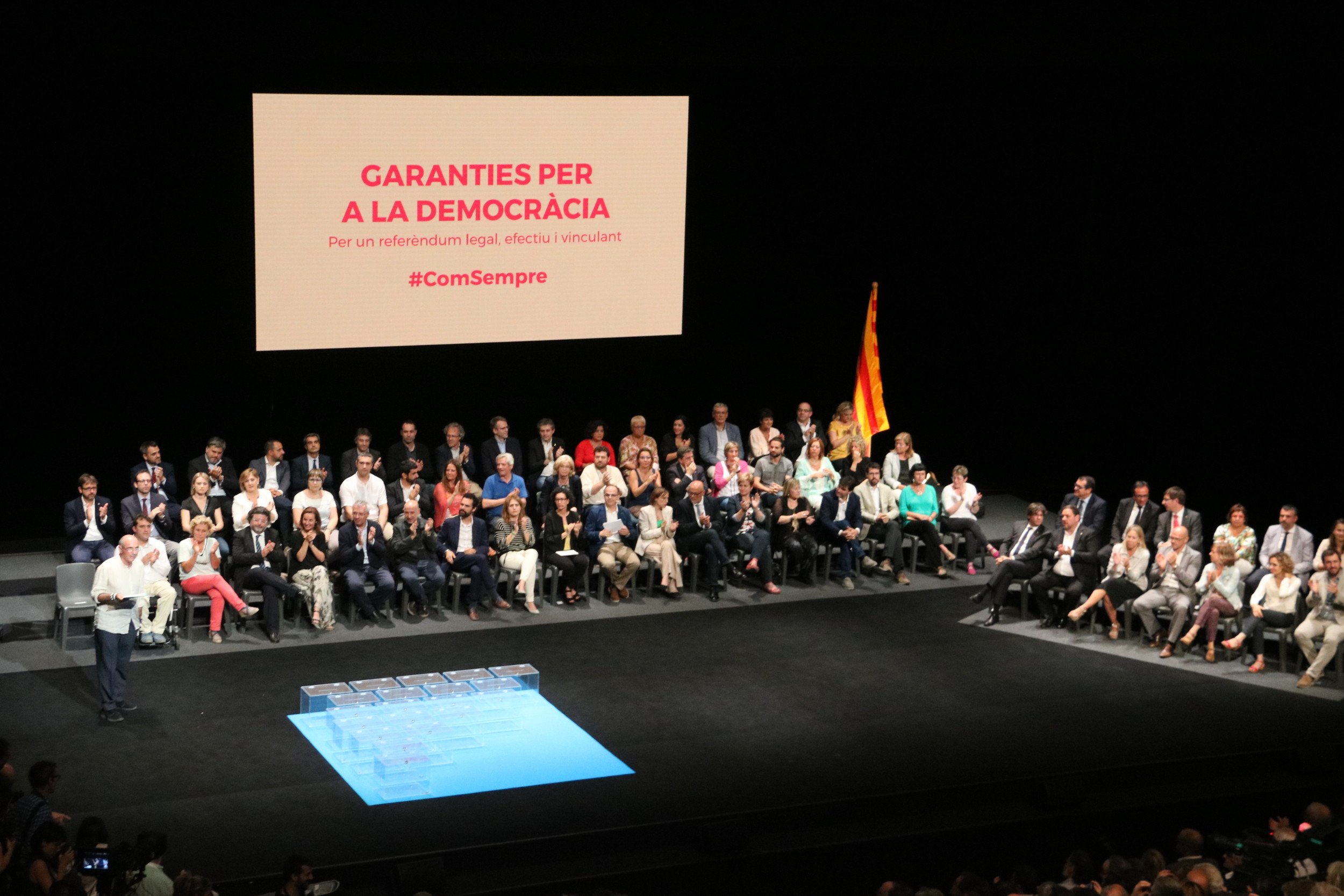 El soberanismo, estupefacto ante la "intervención" del gobierno español