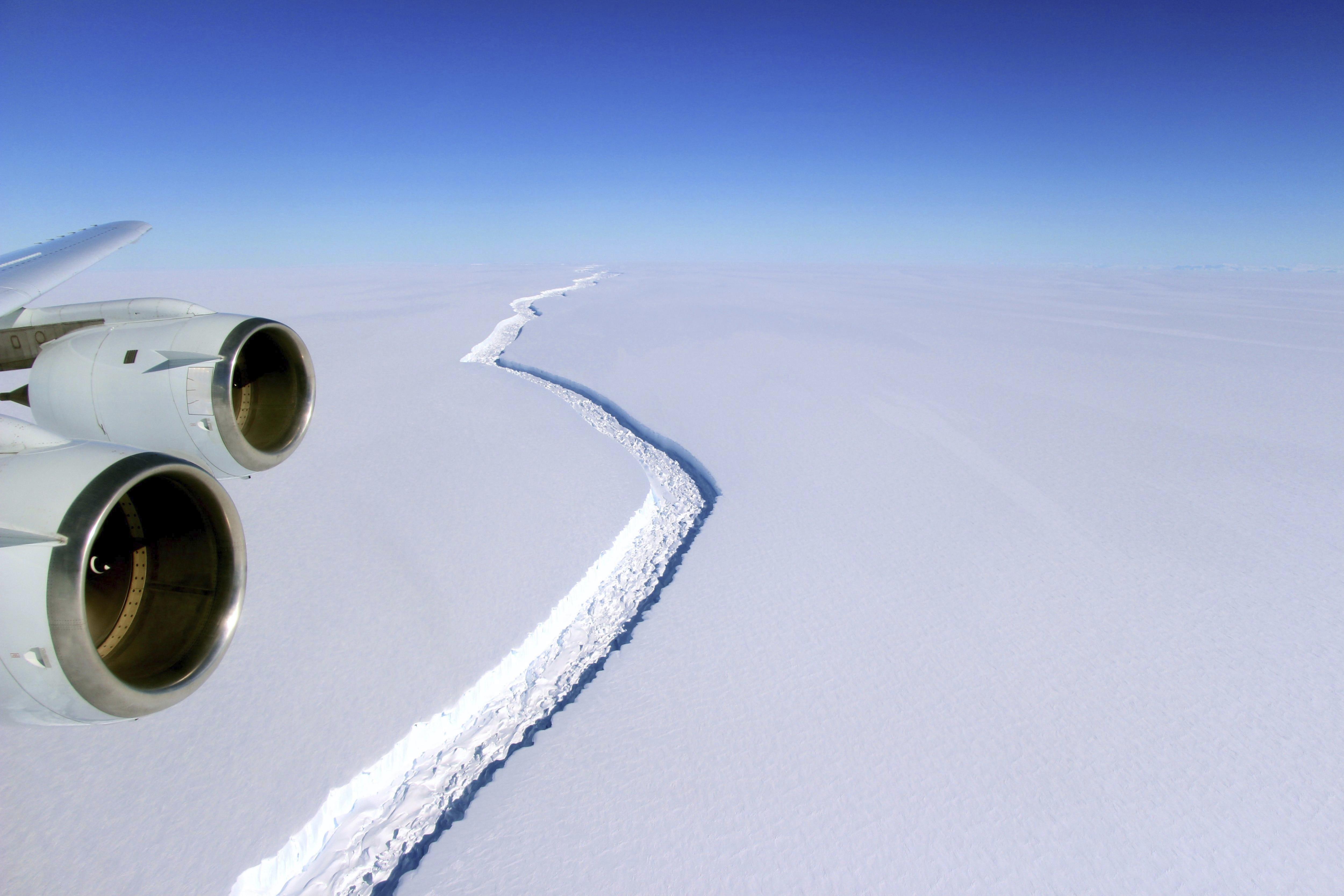 Es desprèn de l'Antàrtida un iceberg 55 vegades més gran que París