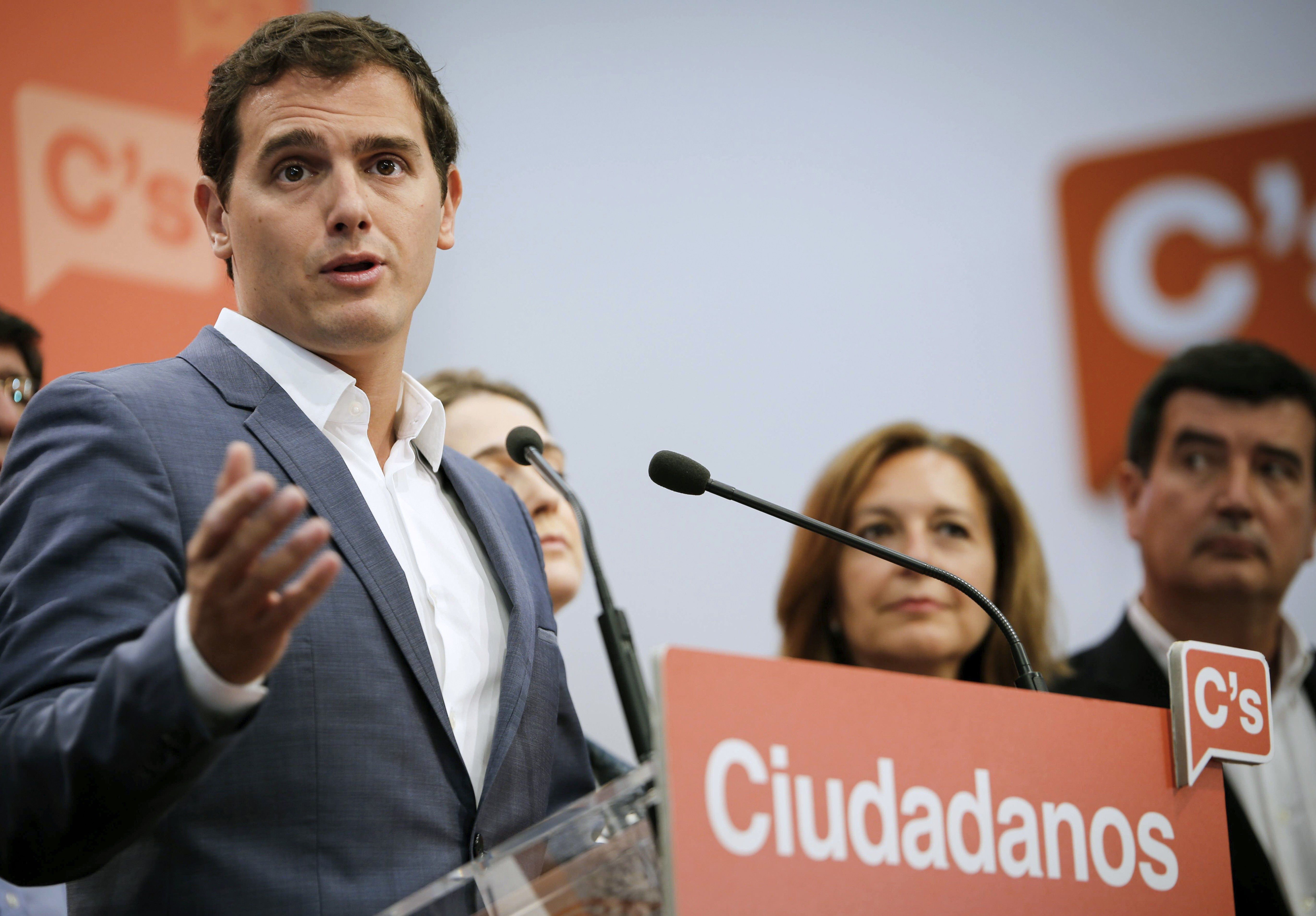 El PP tienta a C's con presidir el Congreso a cambio del 'sí' a Rajoy