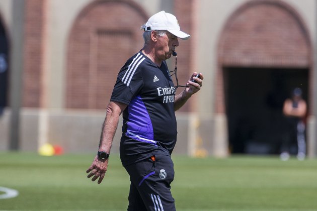 Carlo Ancelotti entrenamiento Real Madrid / Foto: EFE