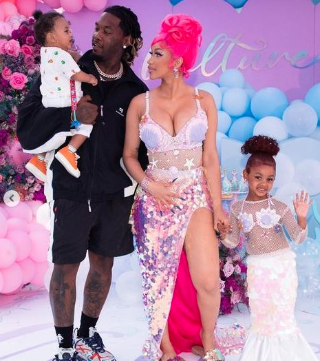 Cardi B y su familia Cardi B y su familia