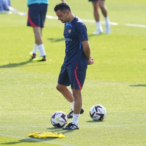 Motí al vestidor del Barça deixa Xavi Hernández sense la traca final