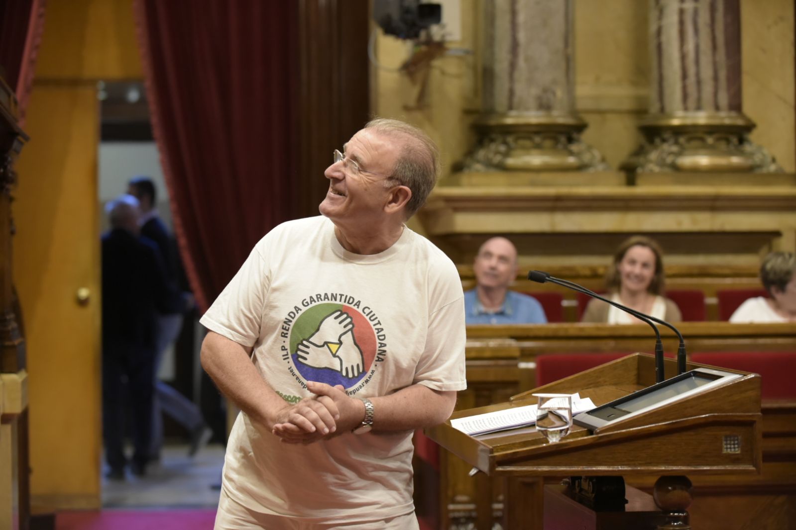 El Parlament fa realitat la renda garantida per unanimitat