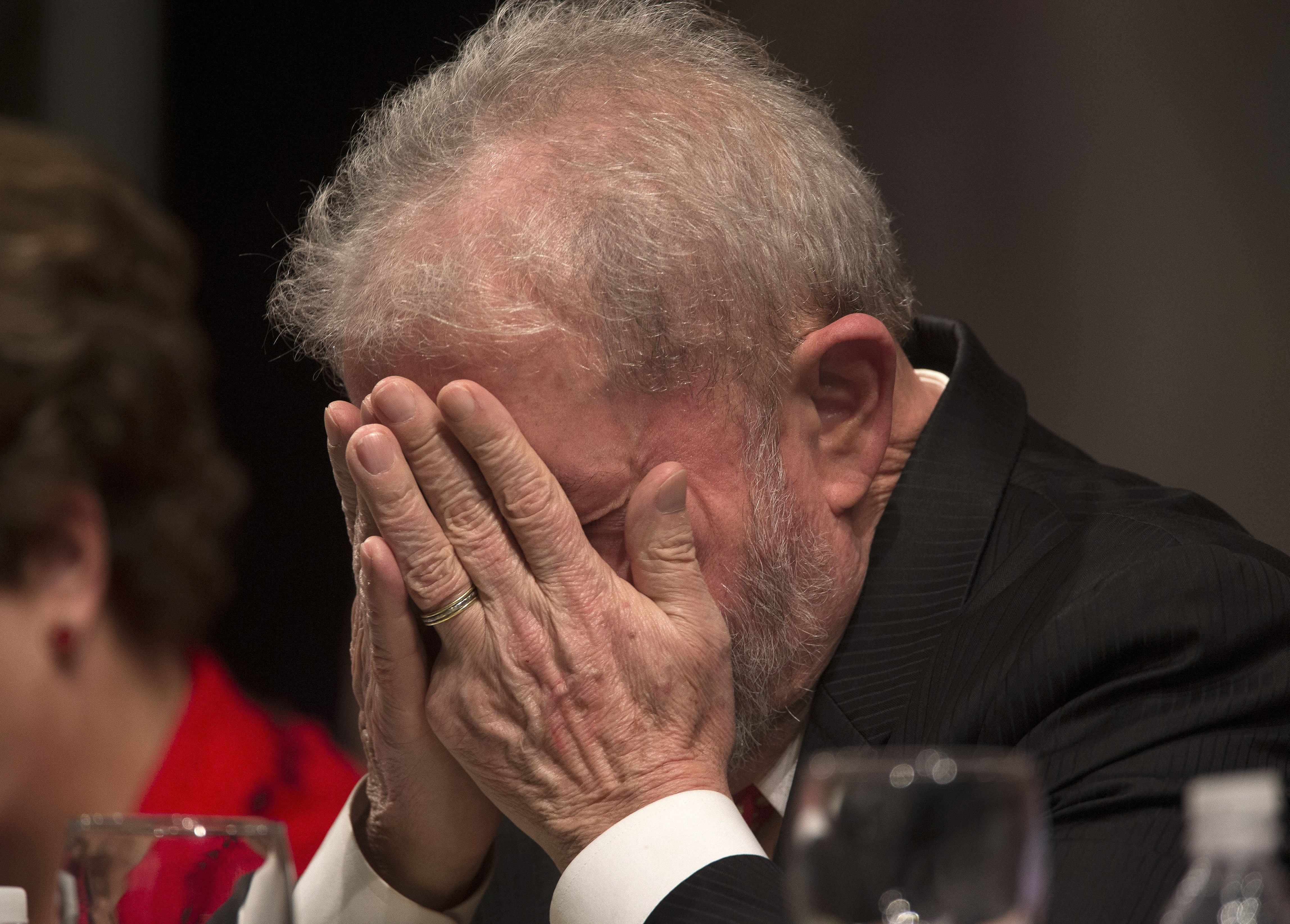 Lula da Silva, condenado a 9 años de prisión por corrupción