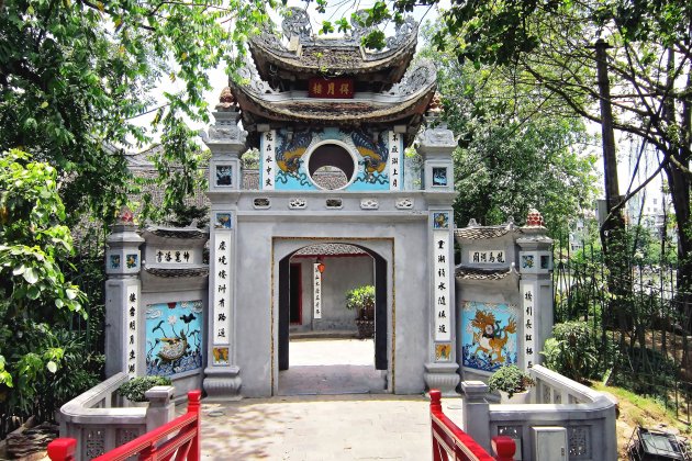 Templo de Ngoc Son / Wikipedia