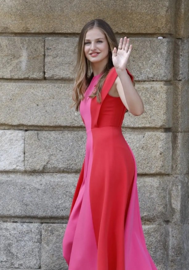 leonor anillo leonor anillo