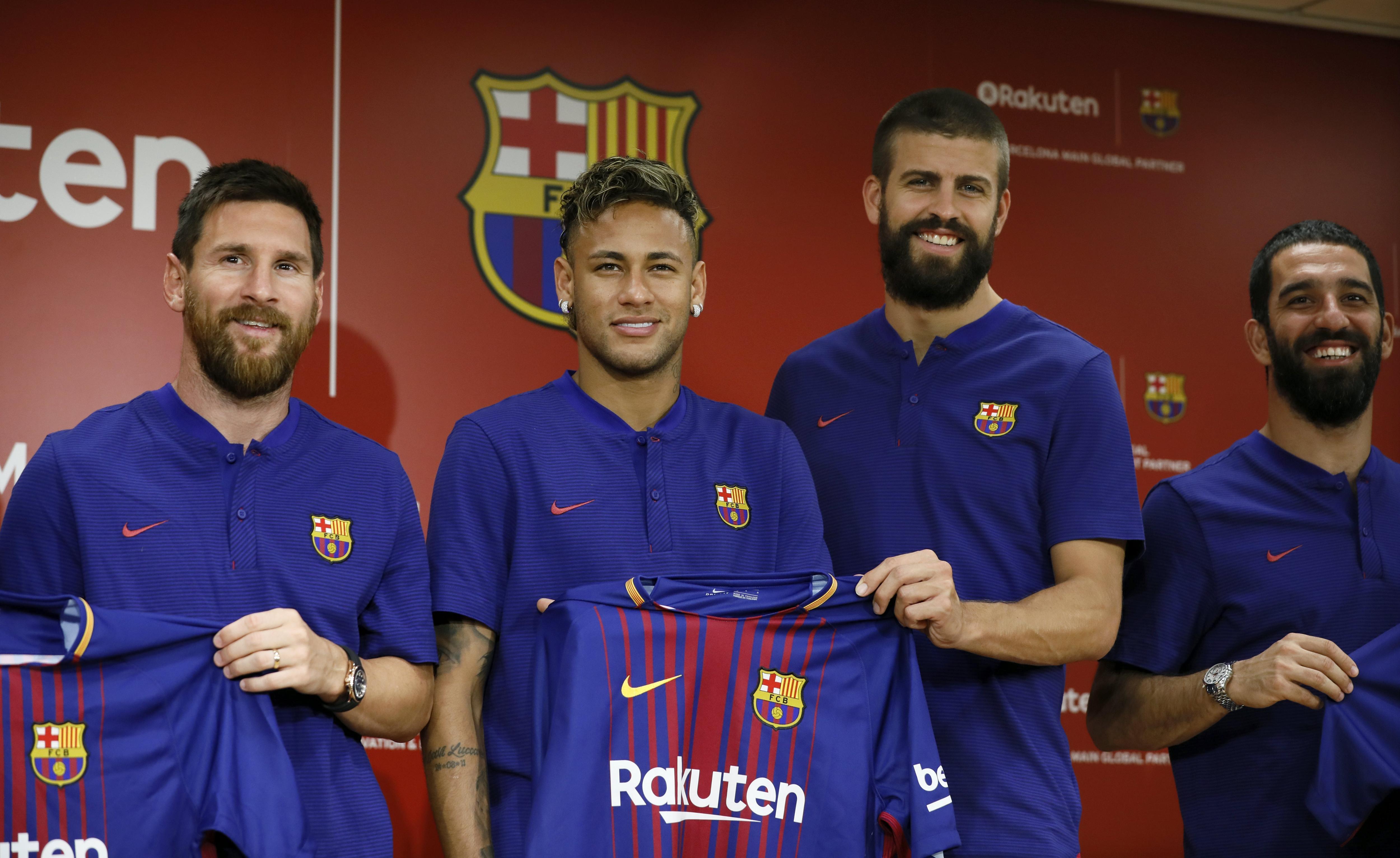 Piqué: "Estaria encantat de poder tenir Neymar al Barça"