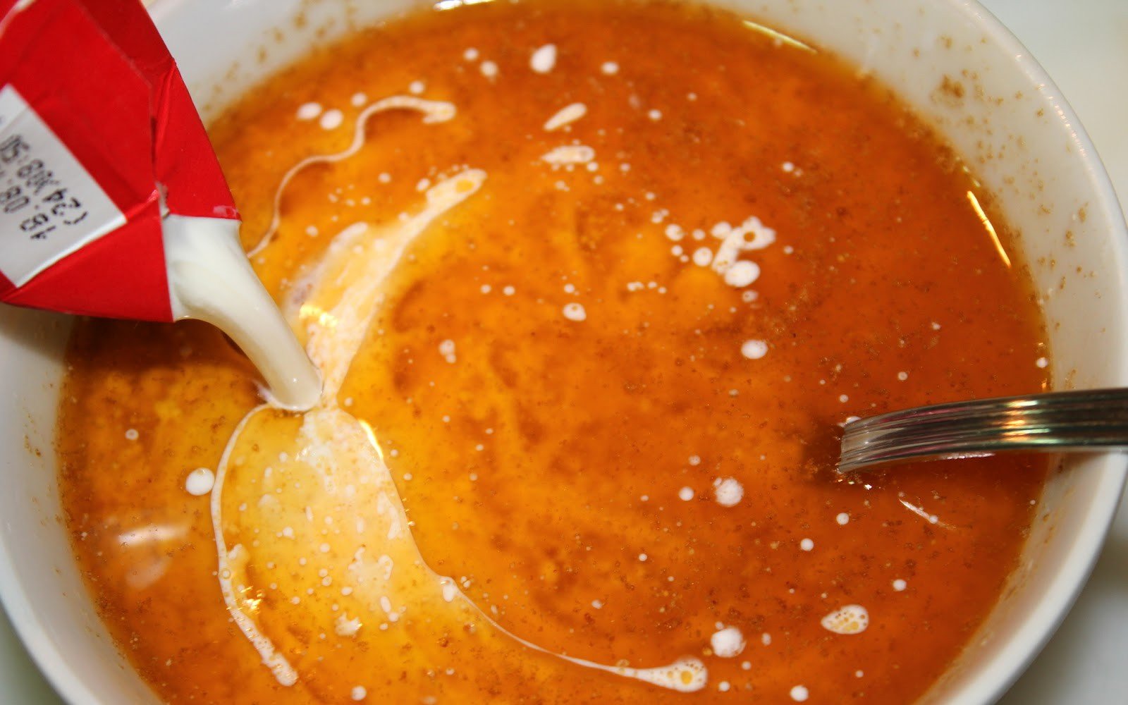 calamars sobre tagliata salsa gamba pas15
