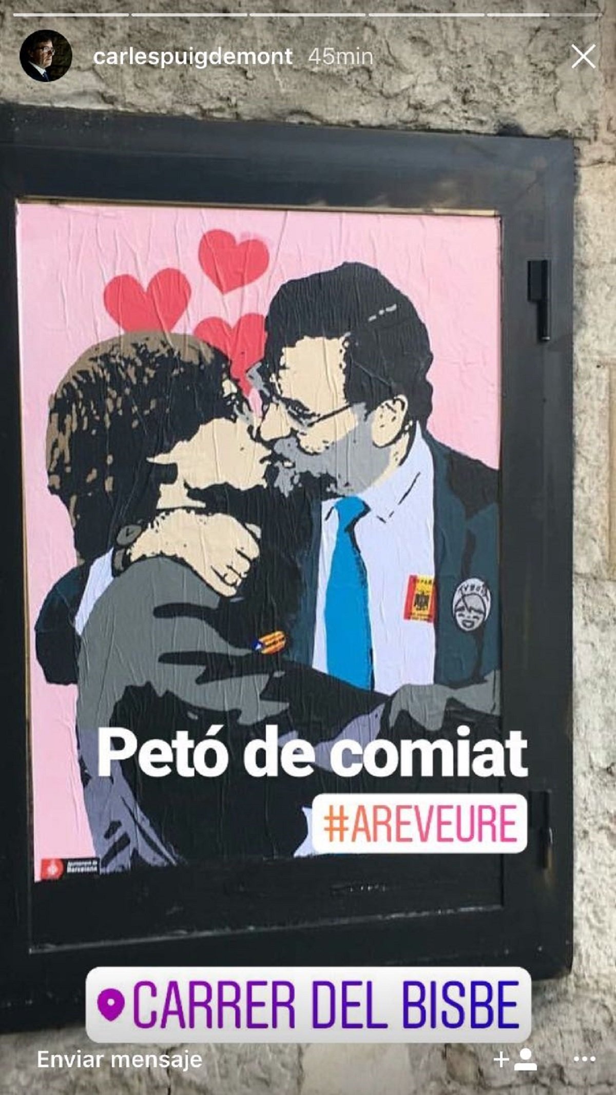 Puigdemont envia un "petó de comiat" a Rajoy