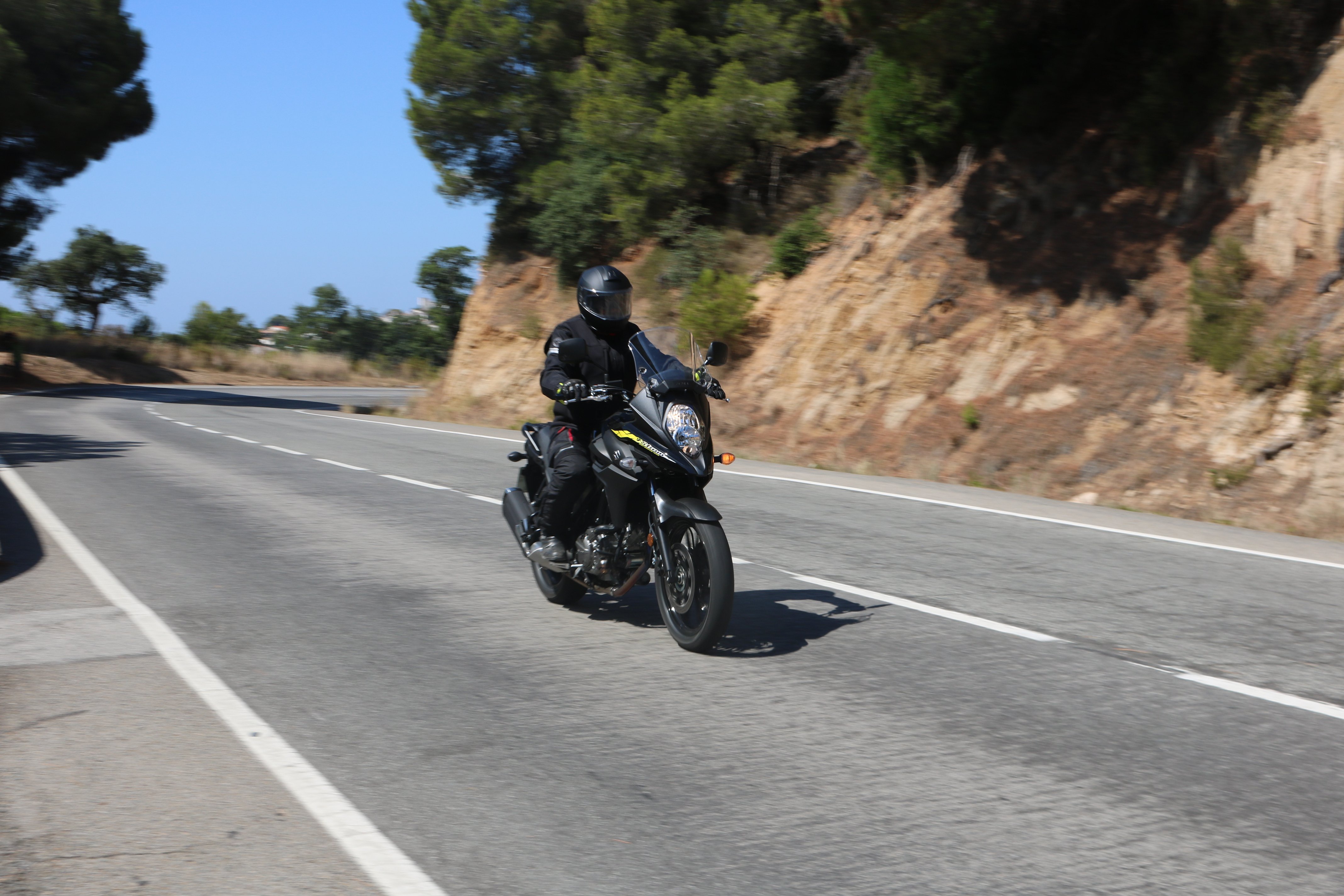 Motos espía de los Mossos para multarte en la carretera sin que te des cuenta