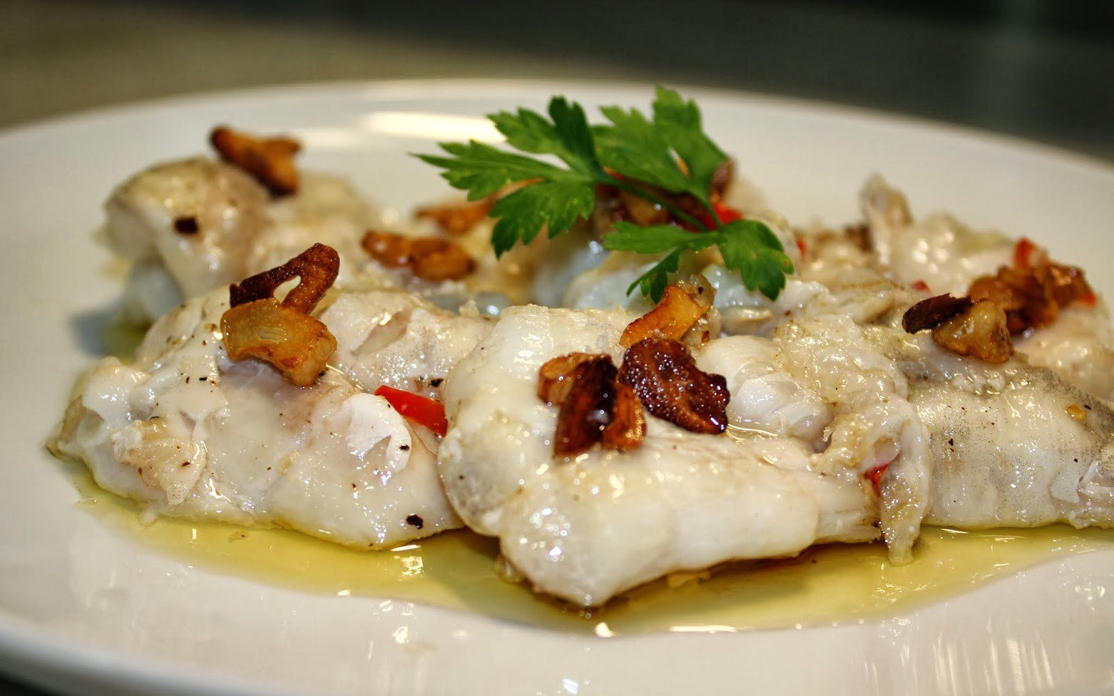 Cocochas de bacalao al ajillo