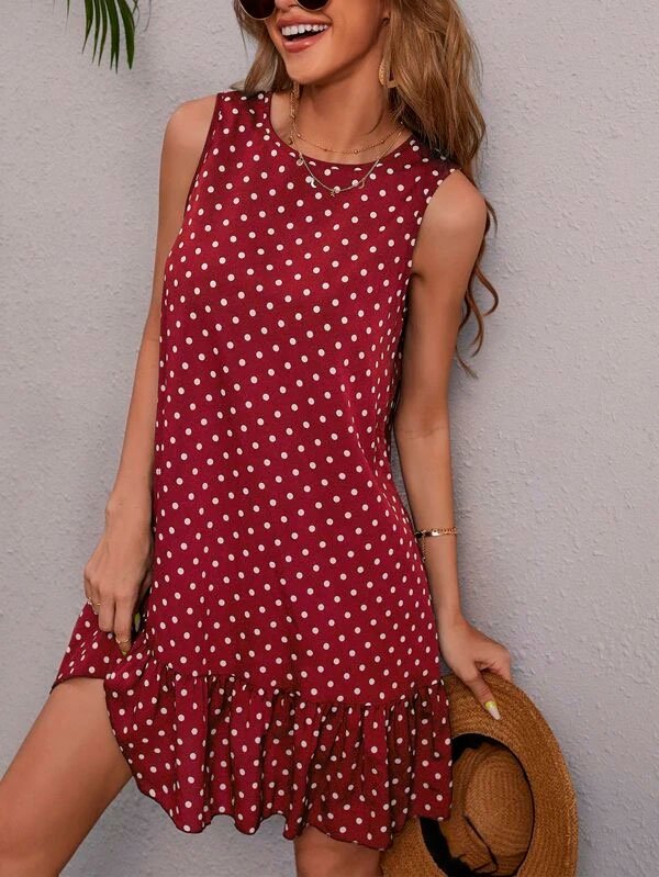 Vestido de lunares bajo con fruncido Vestido de lunares bajo con fruncido