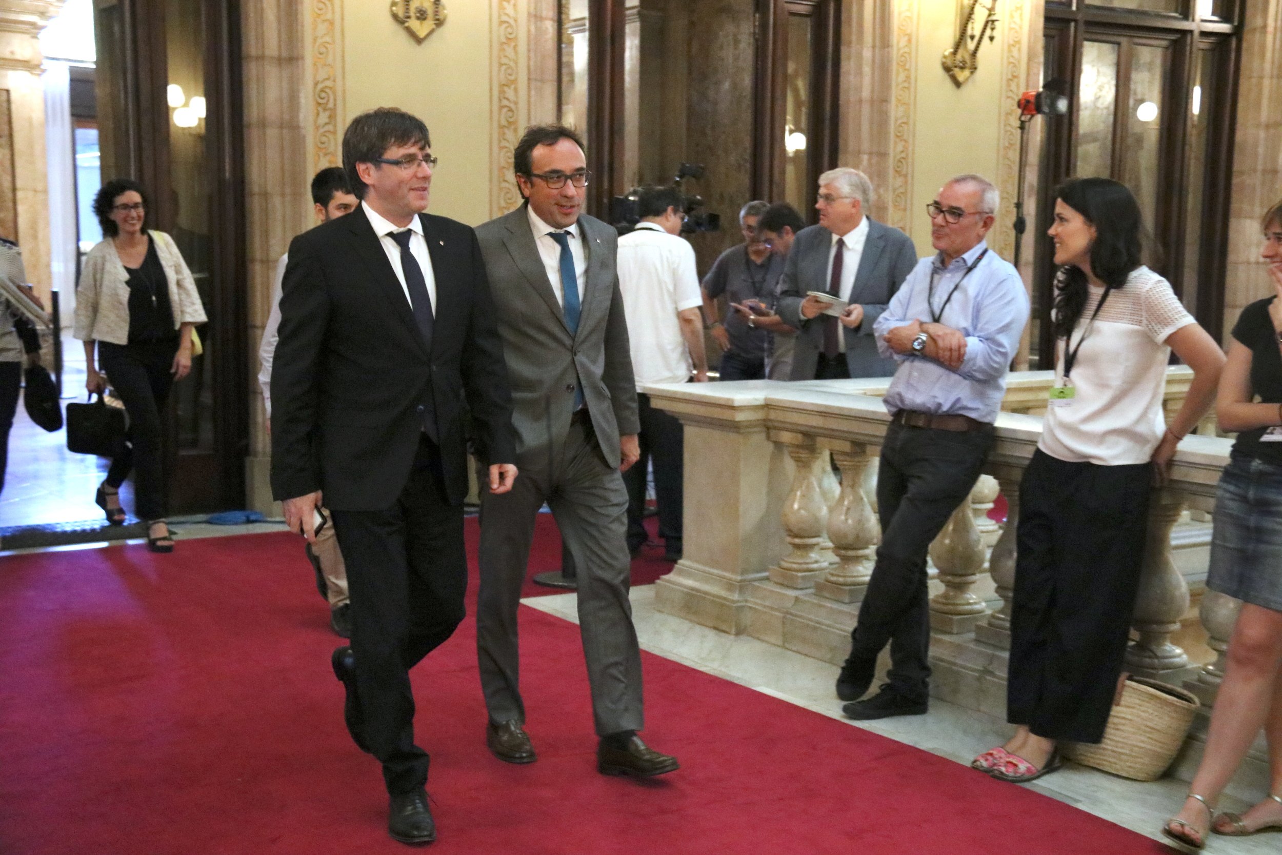 Puigdemont i Rull desmunten la moció que demanava eleccions