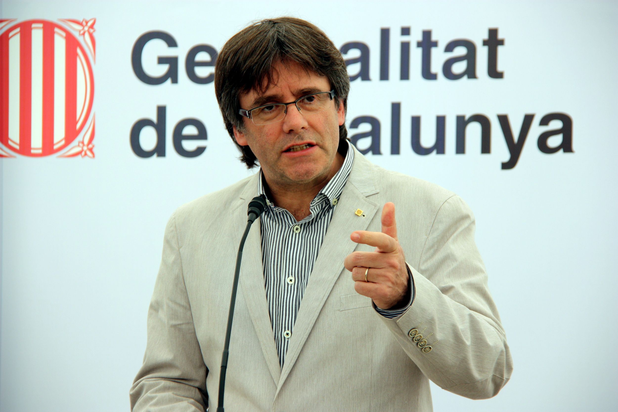 Puigdemont: "A toda cloaca le corresponde su depuradora"