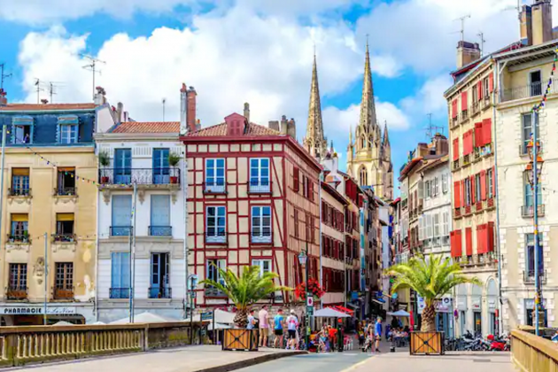 Baiona (Iparralde). Font Tourisme de Bayonne