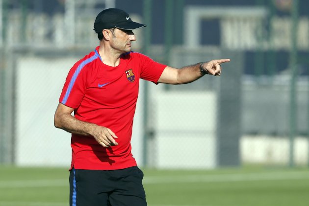 Ernesto Valverde entrenament FCB pretemporada FCB