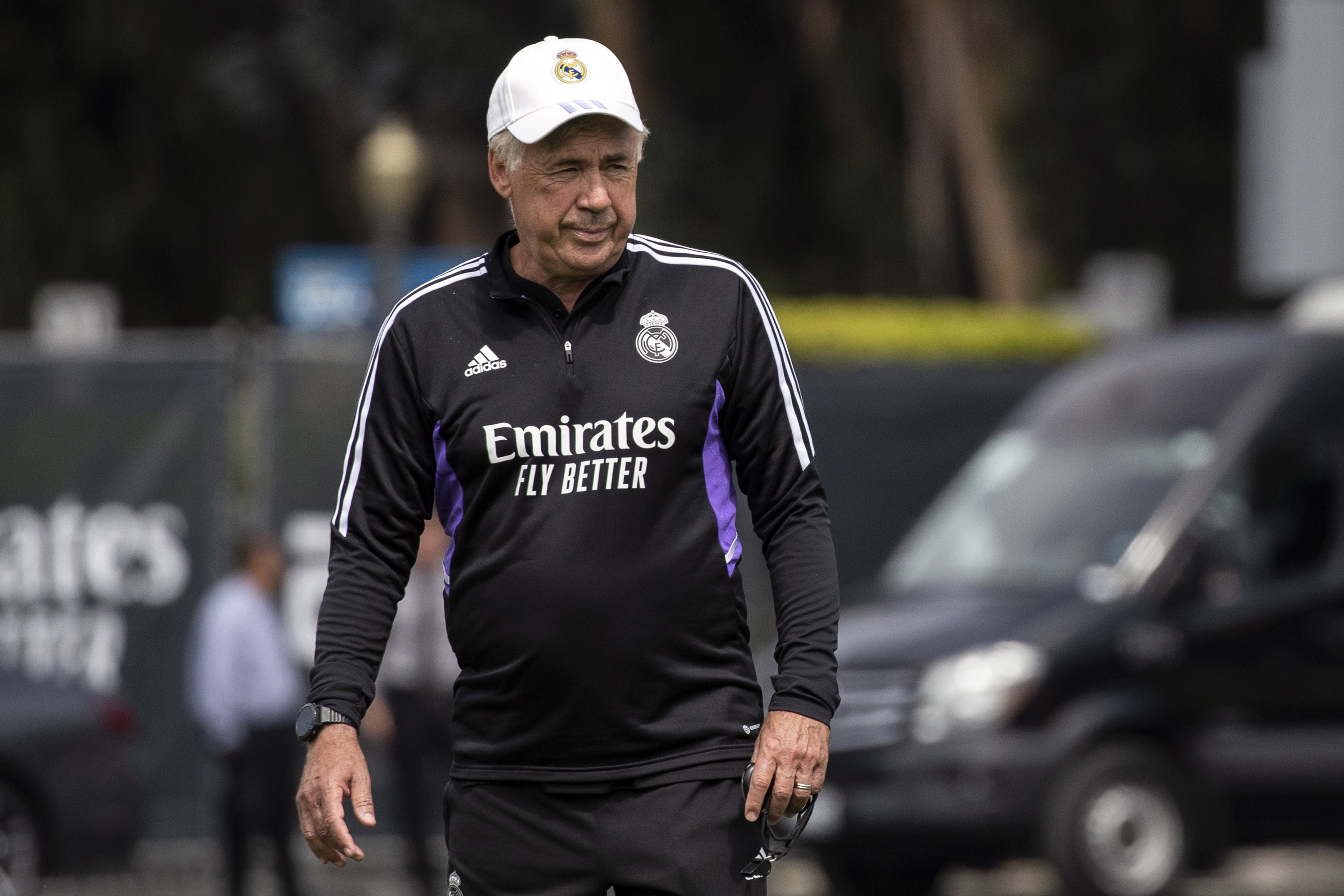 Acusa Ancelotti de mentir i demana a Florentino Pérez que accepti l'oferta per sortir del Reial Madrid