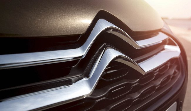 Más maletero que un SUV, el Citroën desconocido por 280 euros al mes, híbrido con etiqueta CERO