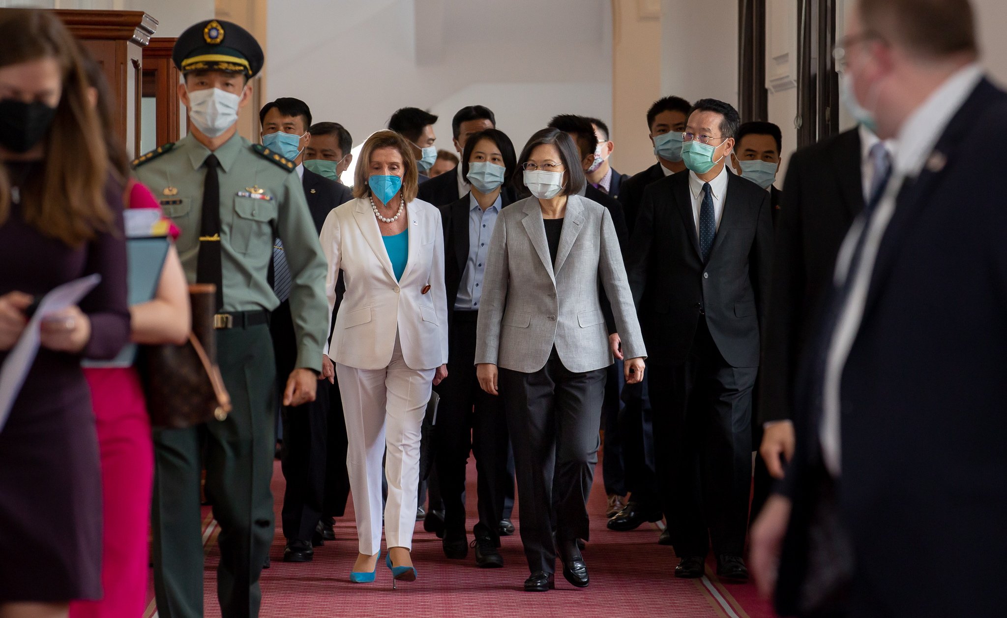 Pelosi promet solidaritat amb Taiwan, però manté la política "d'una sola Xina"