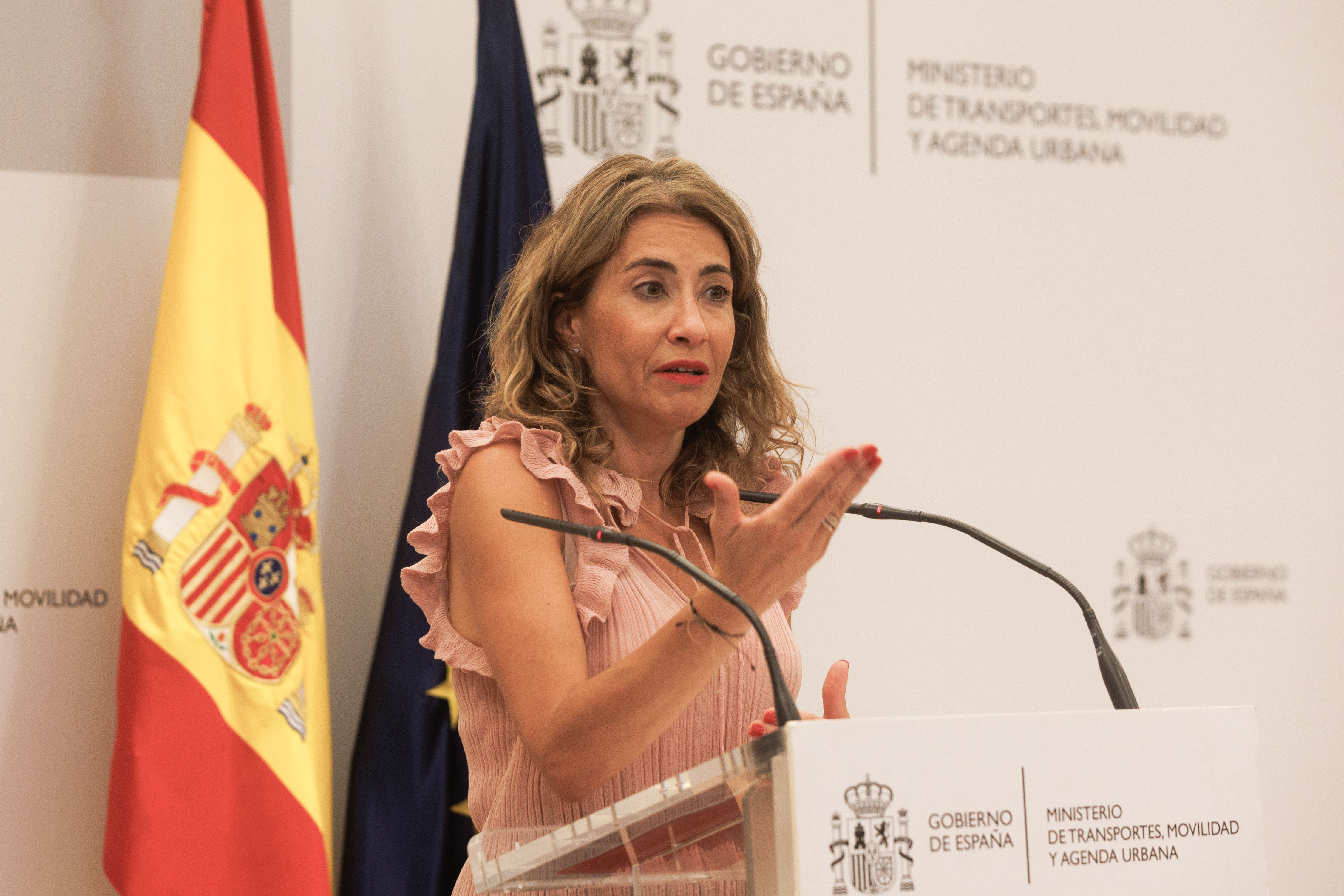 La ministra Raquel Sánchez compara a Putin con Ayuso