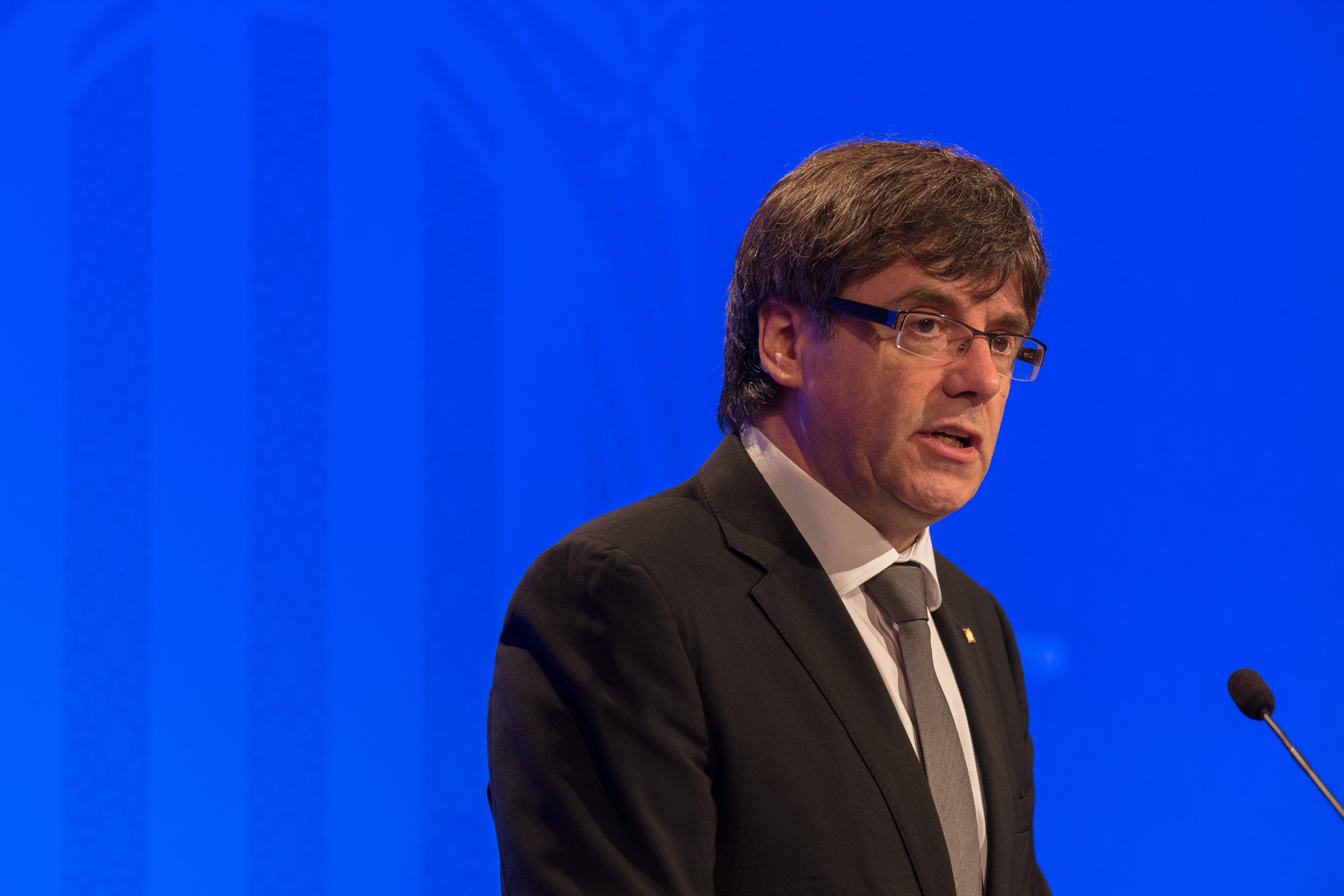 Puigdemont: "Caldrien deu transicions per regenerar un sistema corcat"