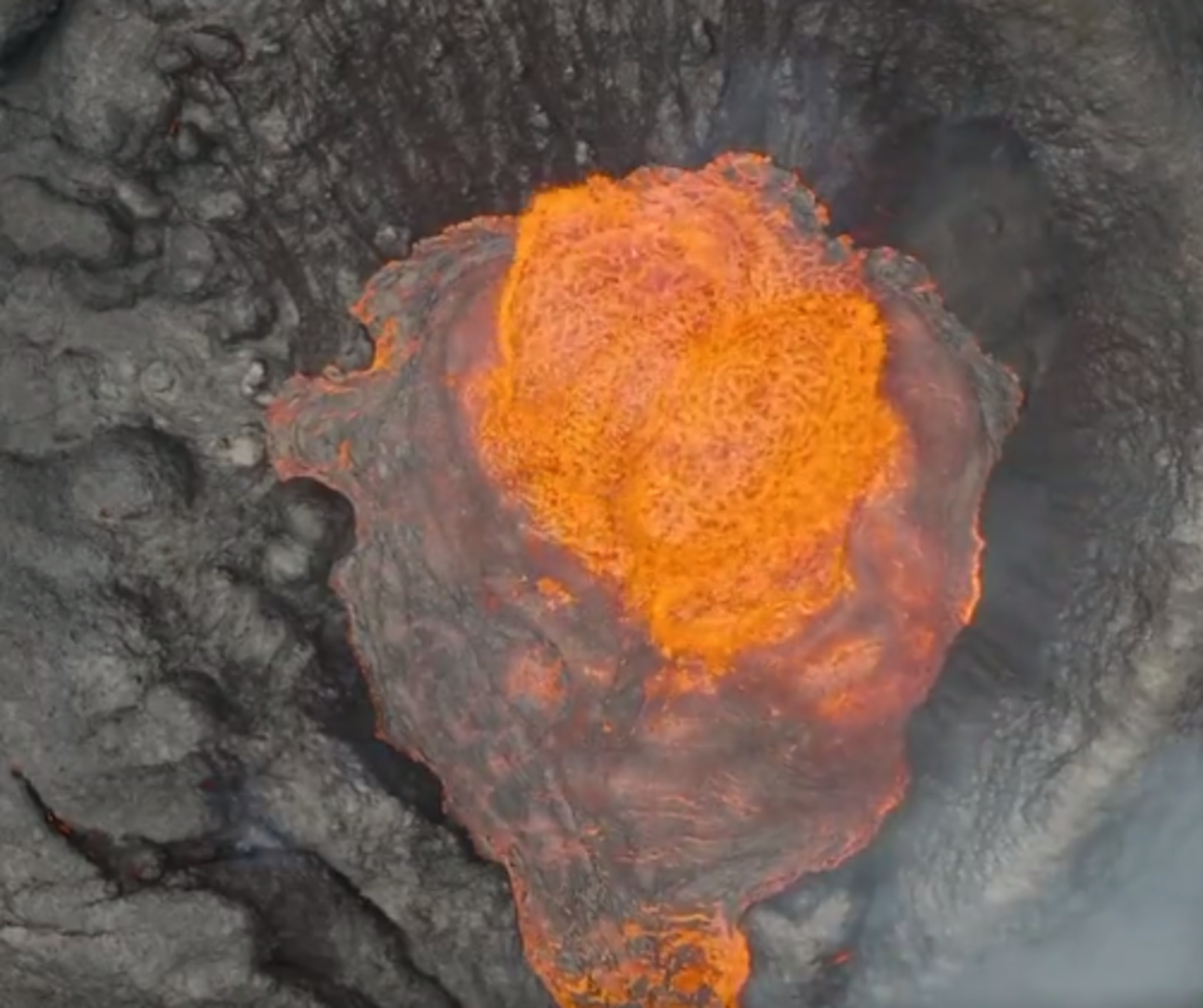 Entra en erupción un volcán en Islandia, a menos de 40 kilómetros de Reikiavik