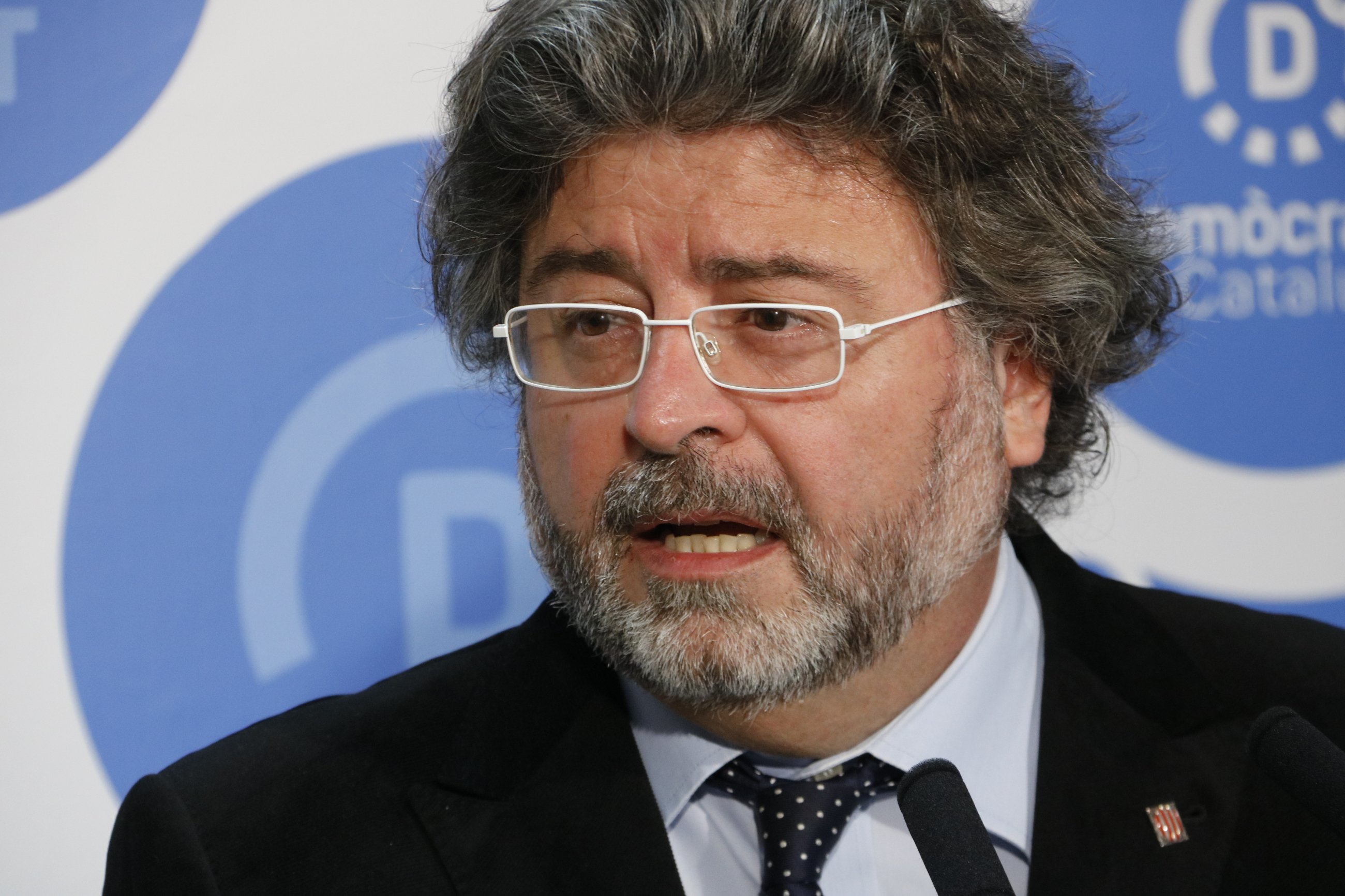 Castellà propone relevar los cargos encausados del Govern y de la Mesa
