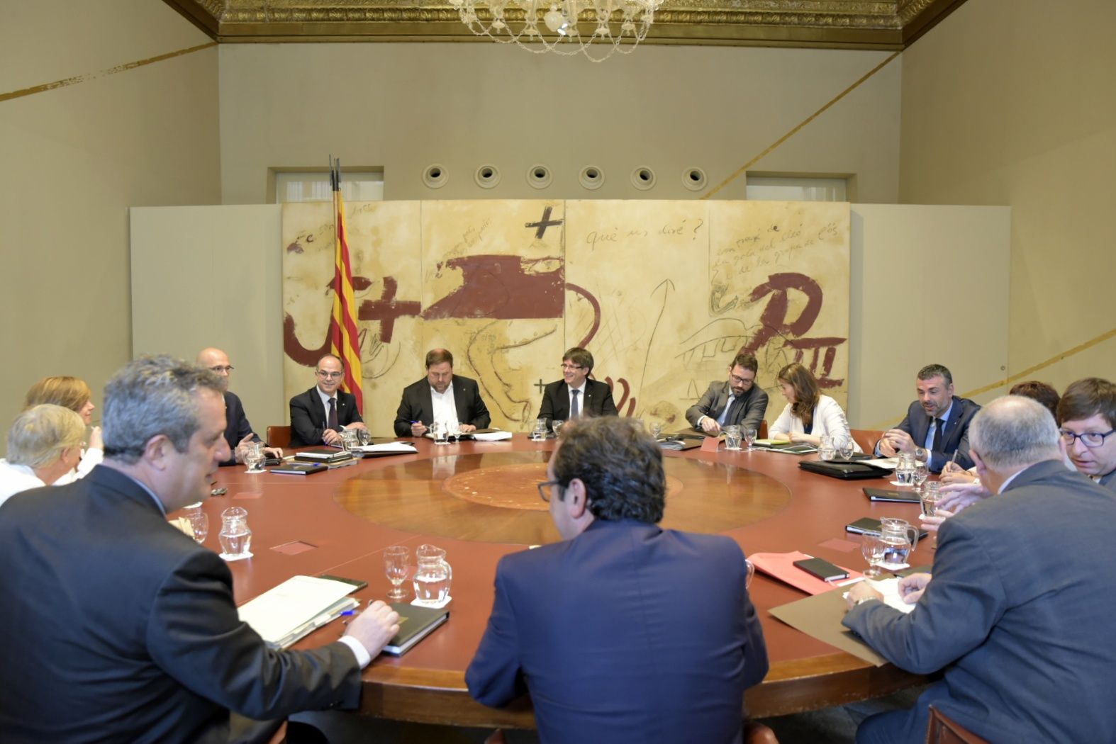 El Govern denuncia “l’ús abusiu” dels recursos al TC per part de Rajoy
