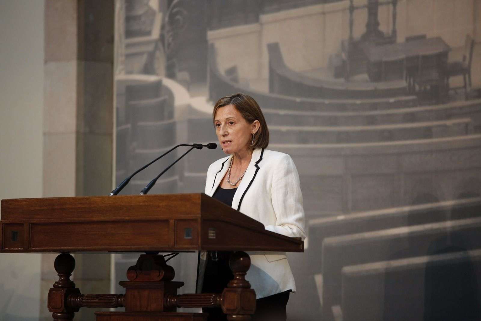 Forcadell acusa al Estado de "perpetuar el silencio" por los crímenes franquistas