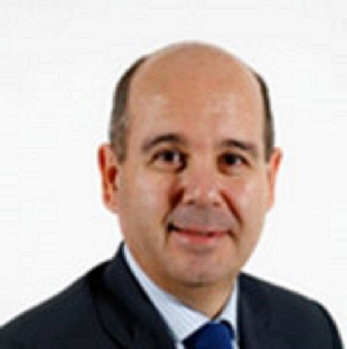 Ramón Moreno: “Los catalanes no merecen el espectáculo de Puigdemont al mundo"