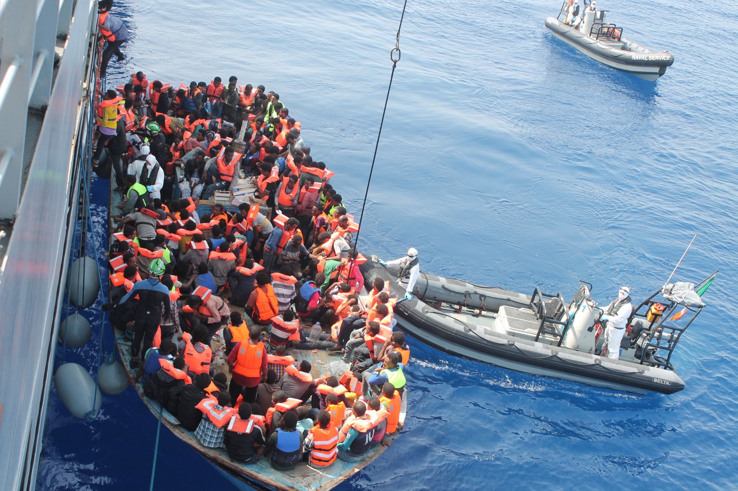 De la casualidad, milagro: aparece la madre de una niña que había llegado sola a Lampedusa