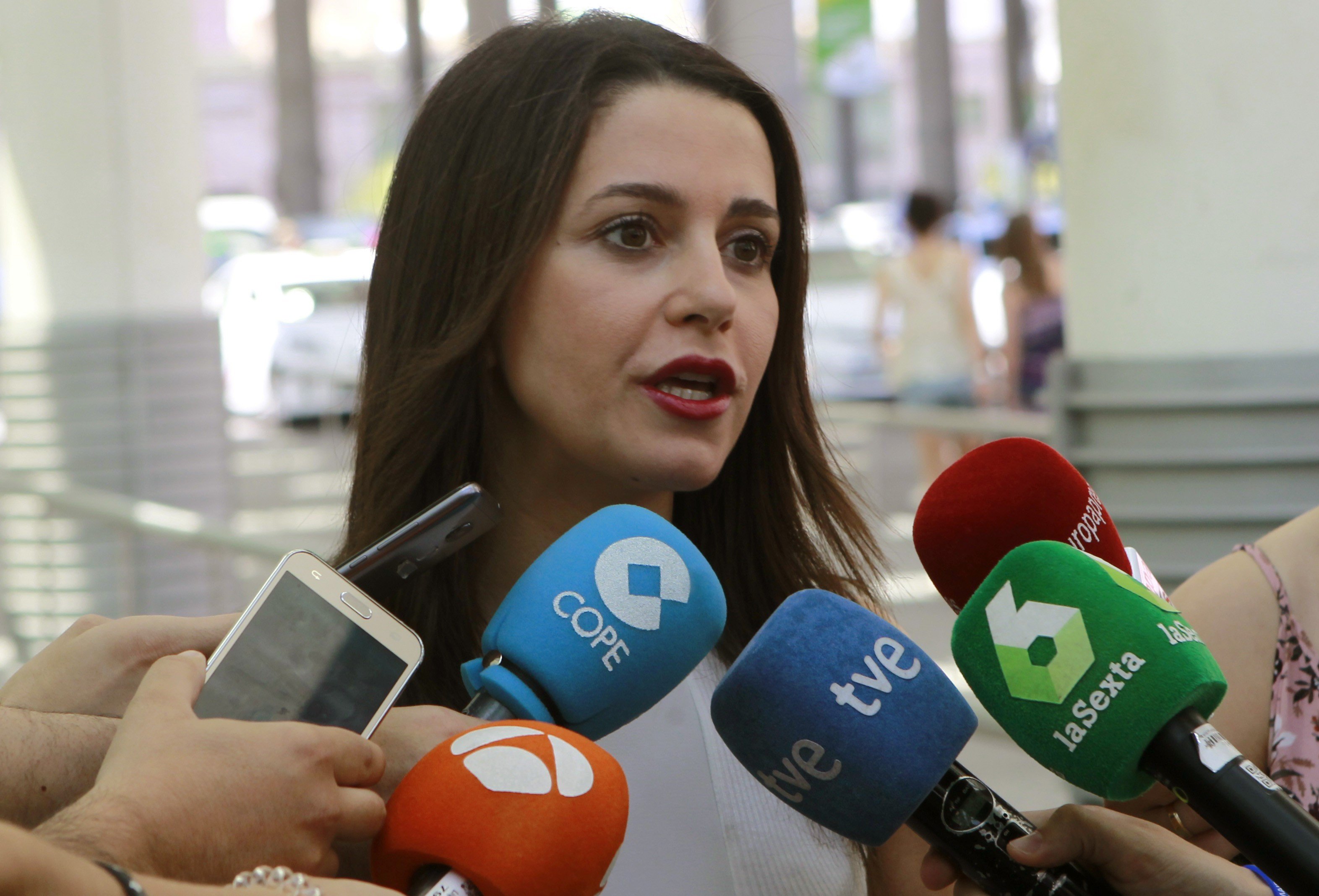 Arrimadas: "Si el Govern tingués raó amb l'1-O, permetria un referèndum a Batea"