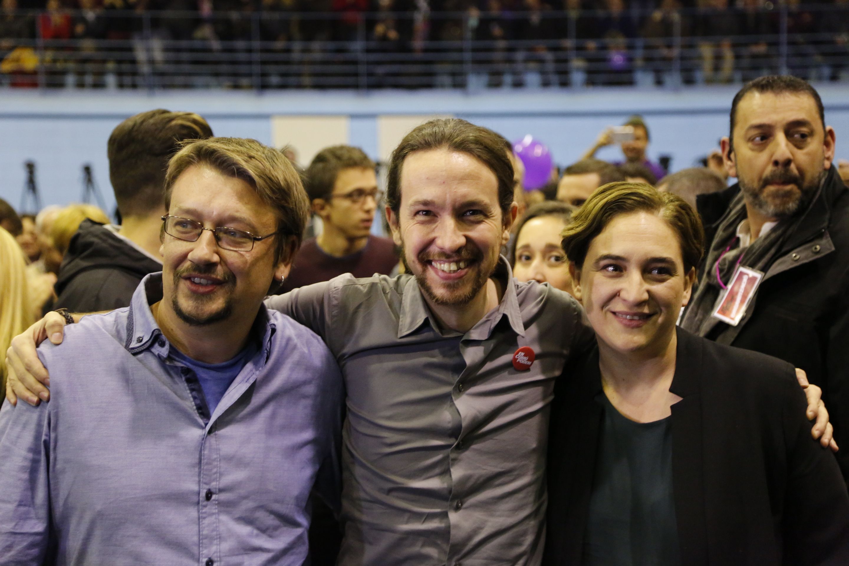 Los barones pactarían con el Podemos de 42 escaños