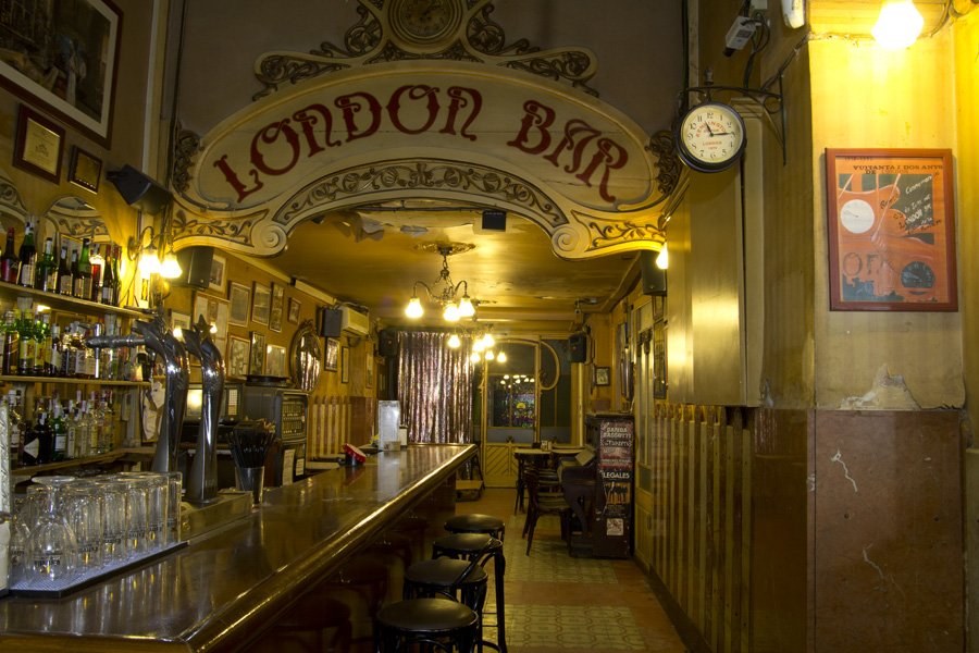 El London Bar se salva: reobrirà les seves portes